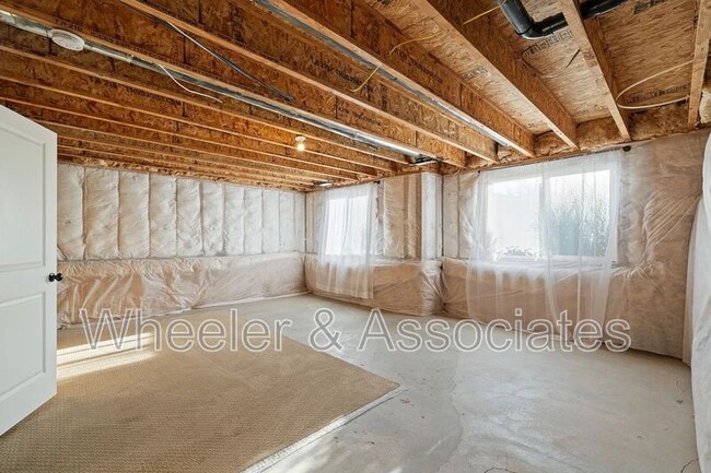 Building Photo - 1406 E 5550 S