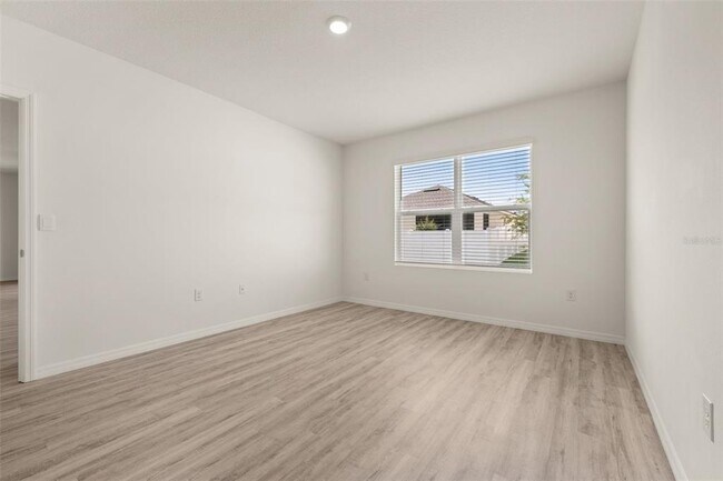 Building Photo - 1078 Clay Blvd