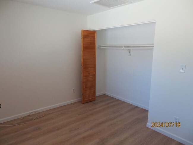 Building Photo - Centrally Located Family Home for Rent