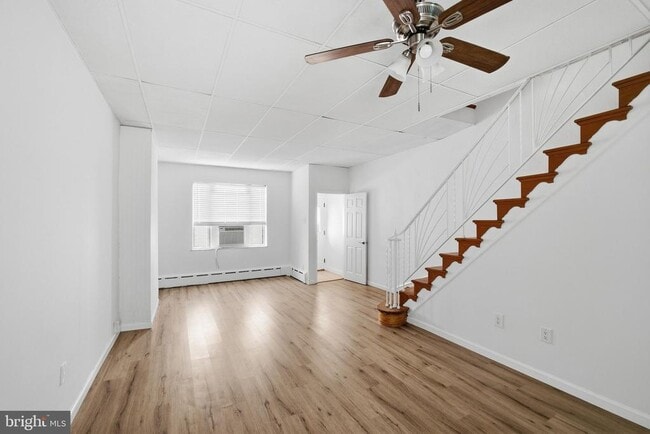 Building Photo - 1802 Tree St