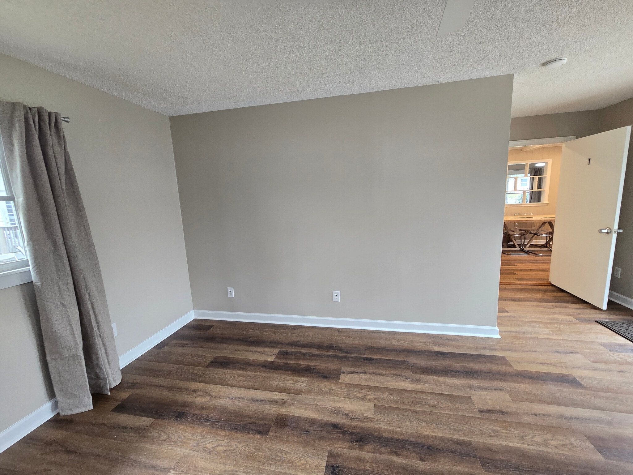 Building Photo - Room in House on Lucky Ct