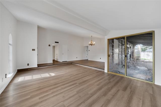 Building Photo - 3021 Pinewood Dr