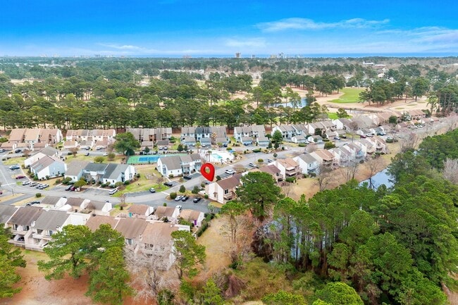 Building Photo - 4088 Fairway Lakes Dr