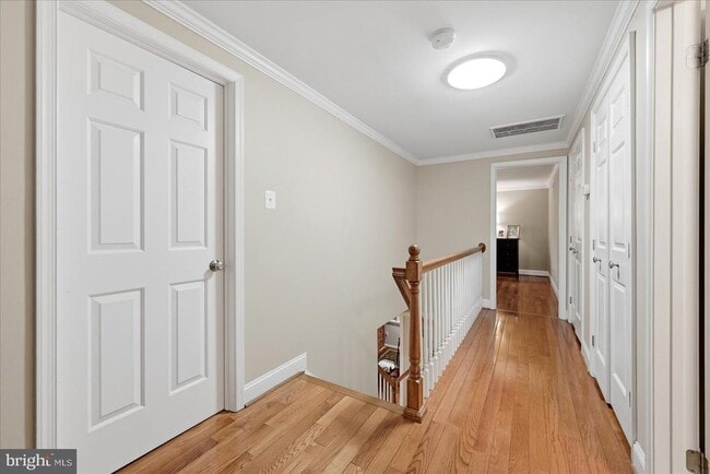 Building Photo - 911 Riva Ridge Dr