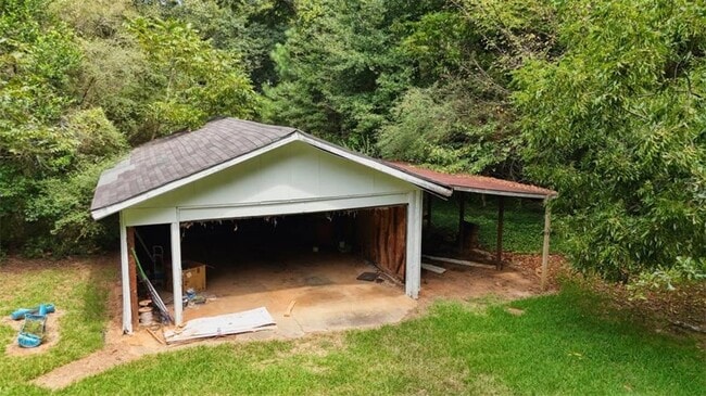 Building Photo - 74 Rountree Rd