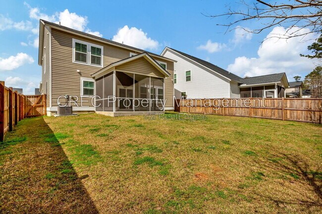 Building Photo - 146 Red Blf St