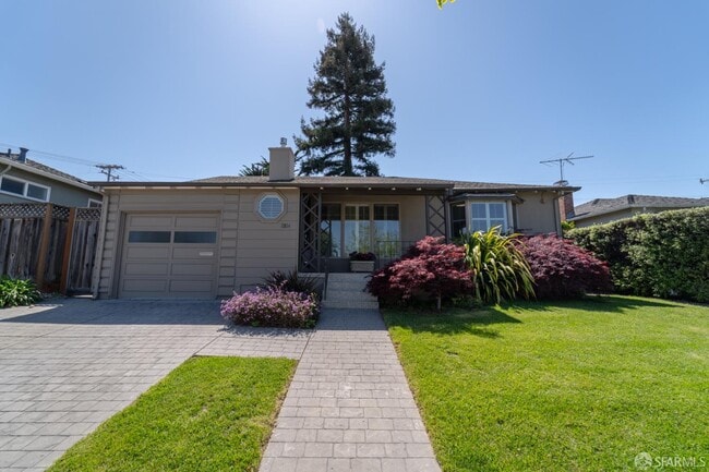Building Photo - 2514 Alameda de las Pulgas