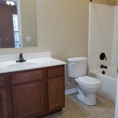 Building Photo - 809 Broad St