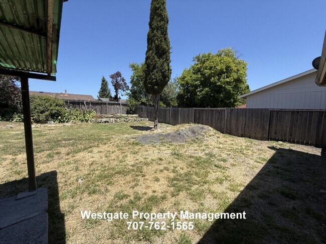 Building Photo - 1340 Ramona Ln