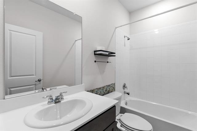 Building Photo - 606 Rawhide Way