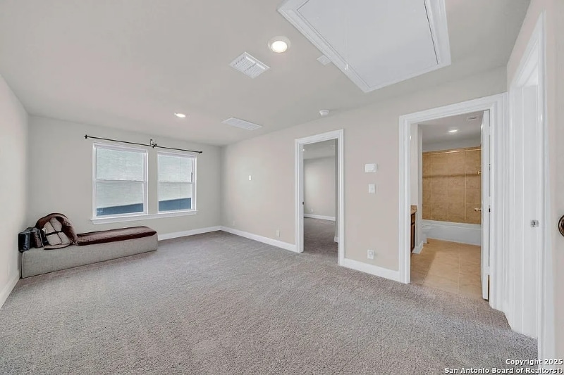 Building Photo - 12688 Cotorra Spgs