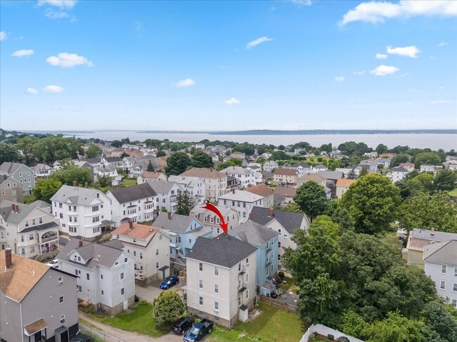 Building Photo - 646 Birch St