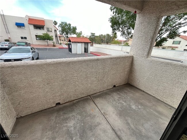 Building Photo - 101 Luna Way