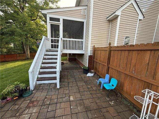 Building Photo - 9301 Olde Mill Pond Dr