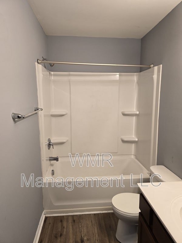 Building Photo - 912 Sherman St