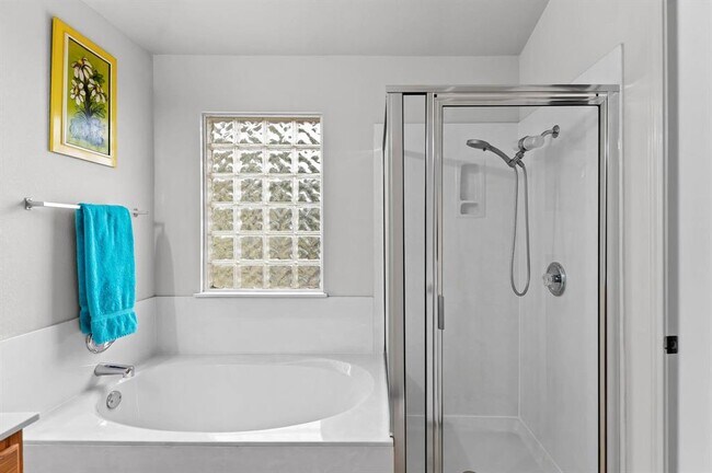 Building Photo - 1400 Orange Spice Ct