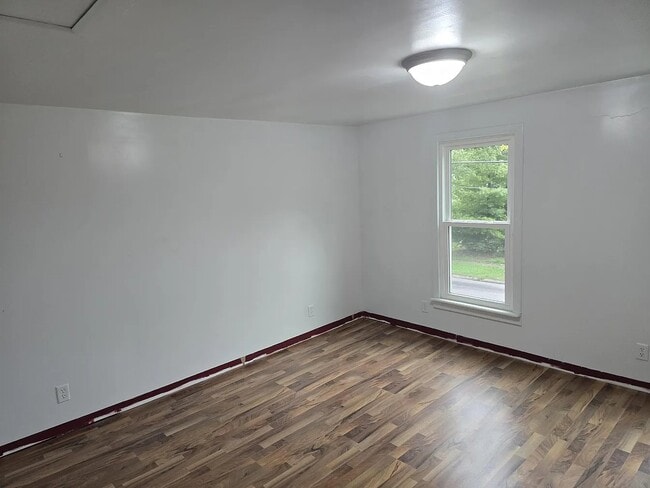 Building Photo - 611 N M.L.K. Jr Dr