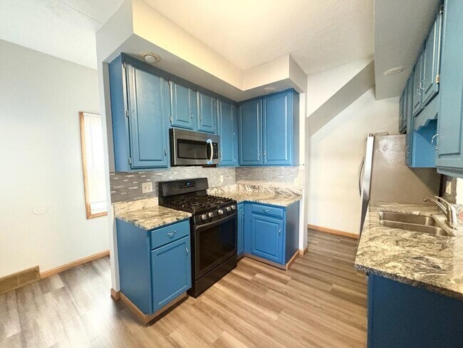 Building Photo - Stunning 3-Bedroom Home with Everything You’ve Been Looking For!