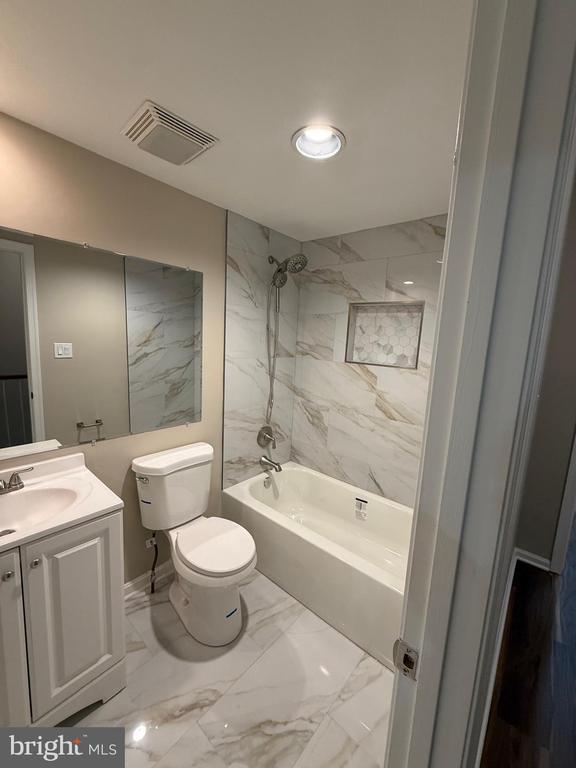 Building Photo - 45 Fendall Ave