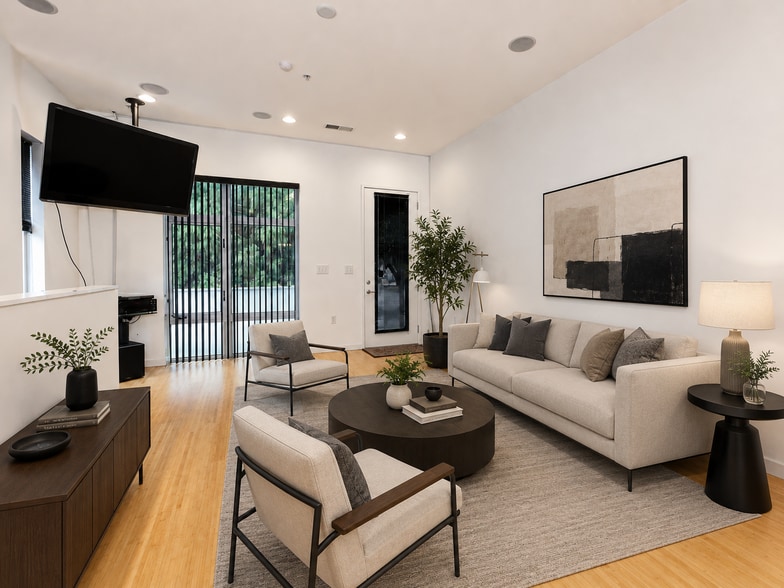 Building Photo - 350 Viburnum Way Ct