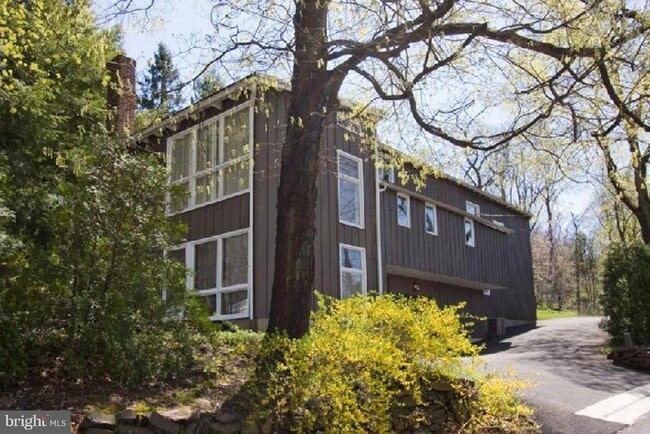 Building Photo - 10A Stoney Hill Rd