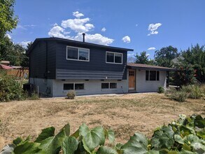 Building Photo - 3151 800 E