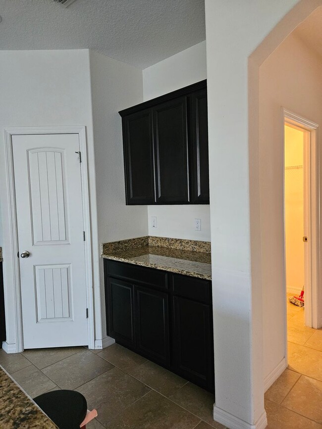 Building Photo - Coming soon!!! BEAUTIFUL 4 BEDROOM 3 BATH ...