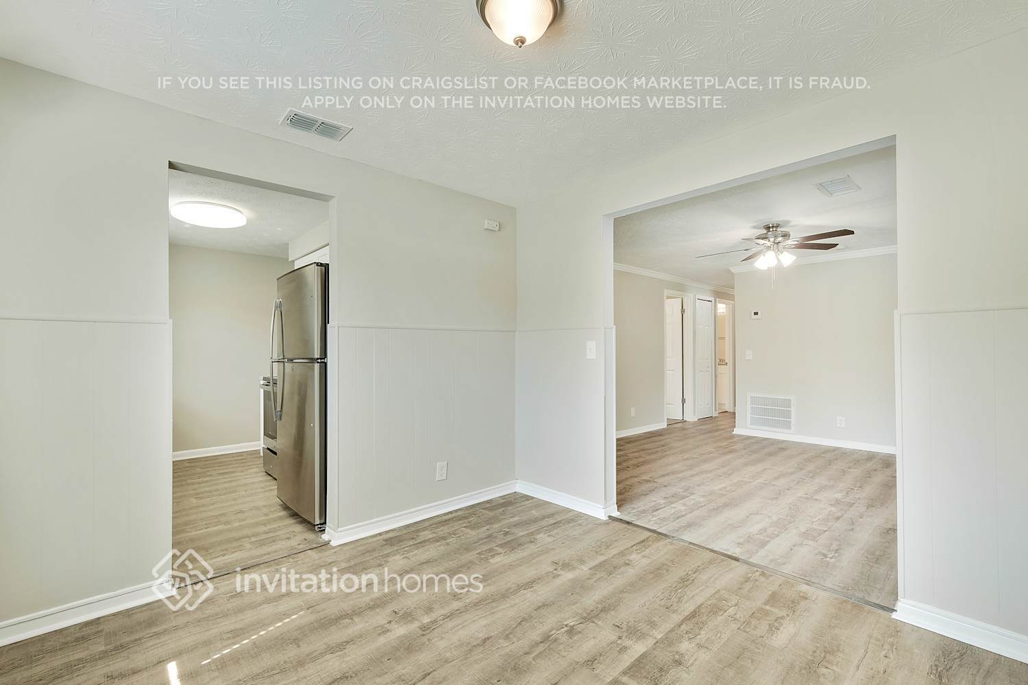 Building Photo - 428 La Paz Pl