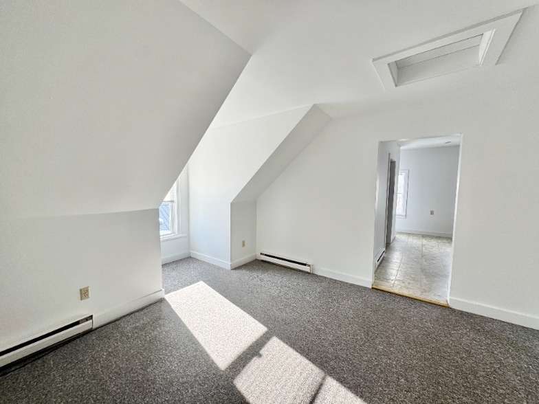 Building Photo - 90 Franklin St