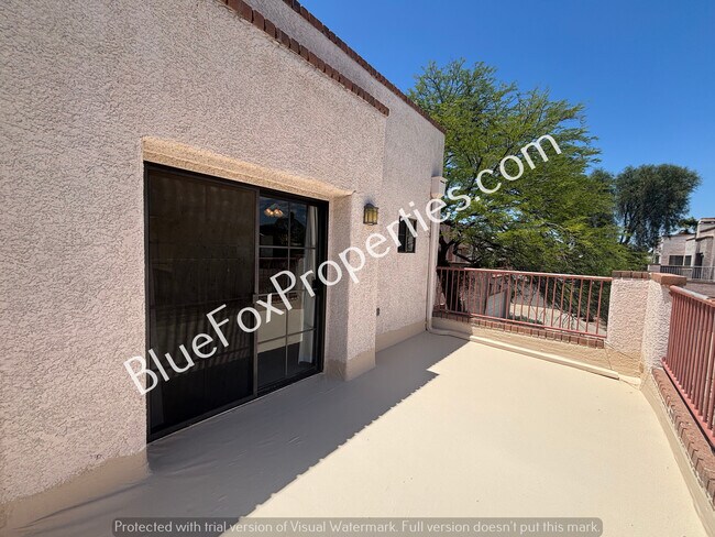 Building Photo - 231 N Ashbury Ln