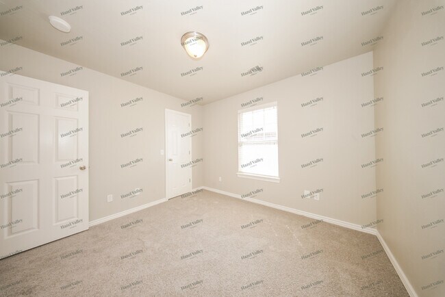 Building Photo - 2323 Box Turtle Way