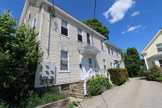 Building Photo - 31B Park Street