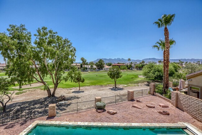 Building Photo - POOL HOME WITH LUSCIOUS GOLF COURSE & MAJE...