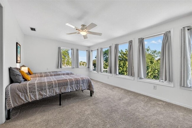 Building Photo - 8705 Bay Pointe Dr