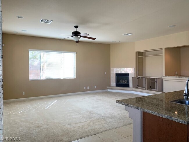 Building Photo - 10660 Lago Cantini St