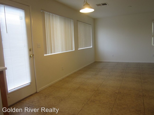 Building Photo - 4272 Sky Sands St