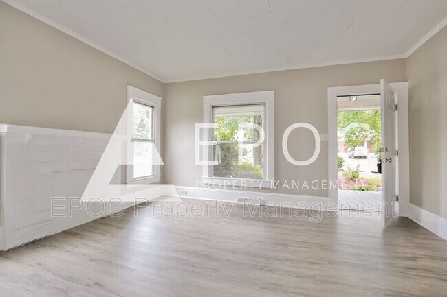 Building Photo - 1100 Elwell Ave