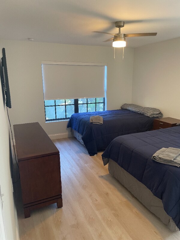 Building Photo - 2691 Albatross Rd N