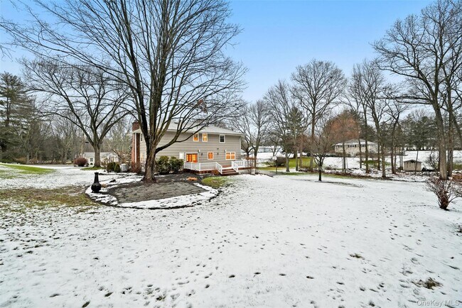 Building Photo - 11 Orchard Cir