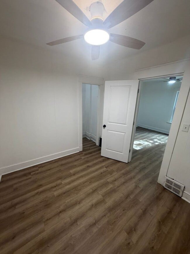 Building Photo - 2791 E 127th St