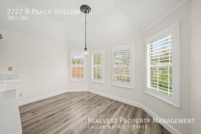 Building Photo - 2727 N Peach Hollow Cir