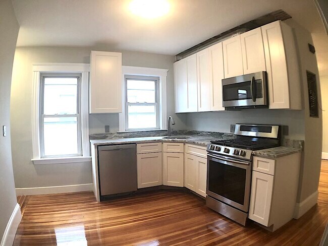 Building Photo - 20 Washburn Ave