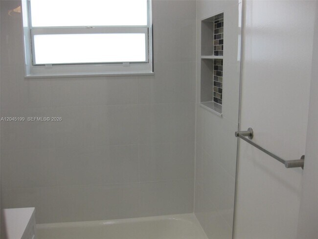 Building Photo - 1520 SW 305th St