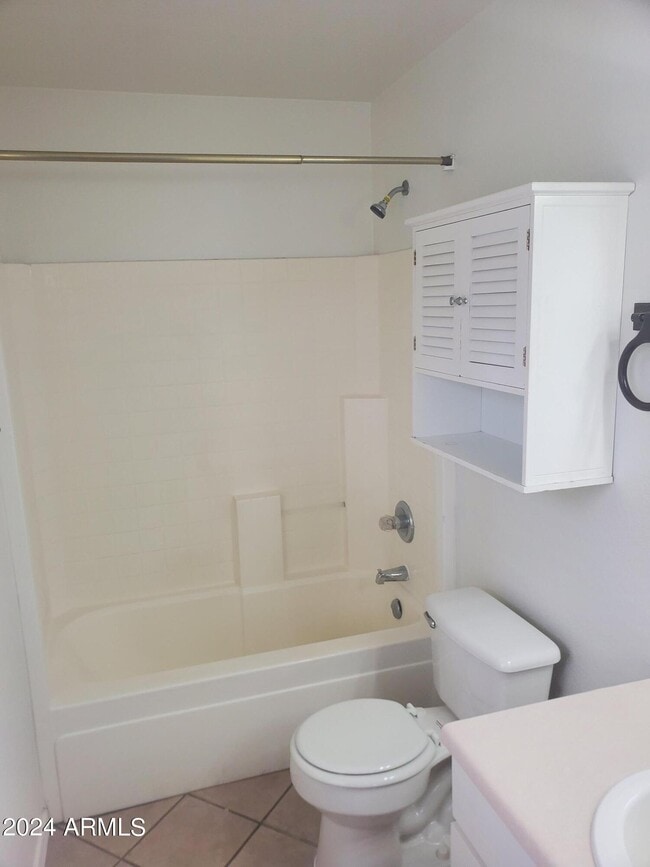 Building Photo - 10518 W Foothill Dr