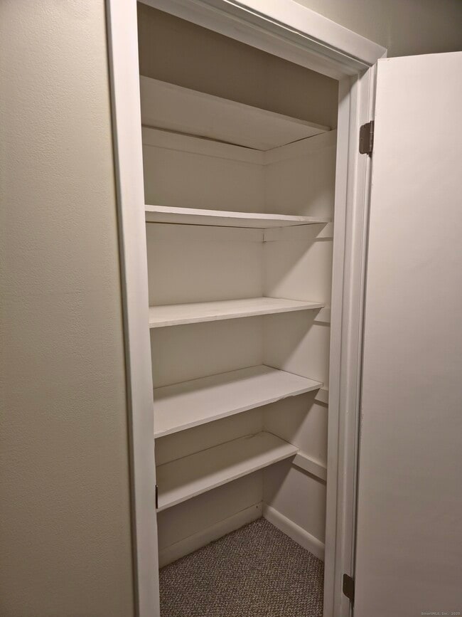 Building Photo - 24 Glenwood Ave