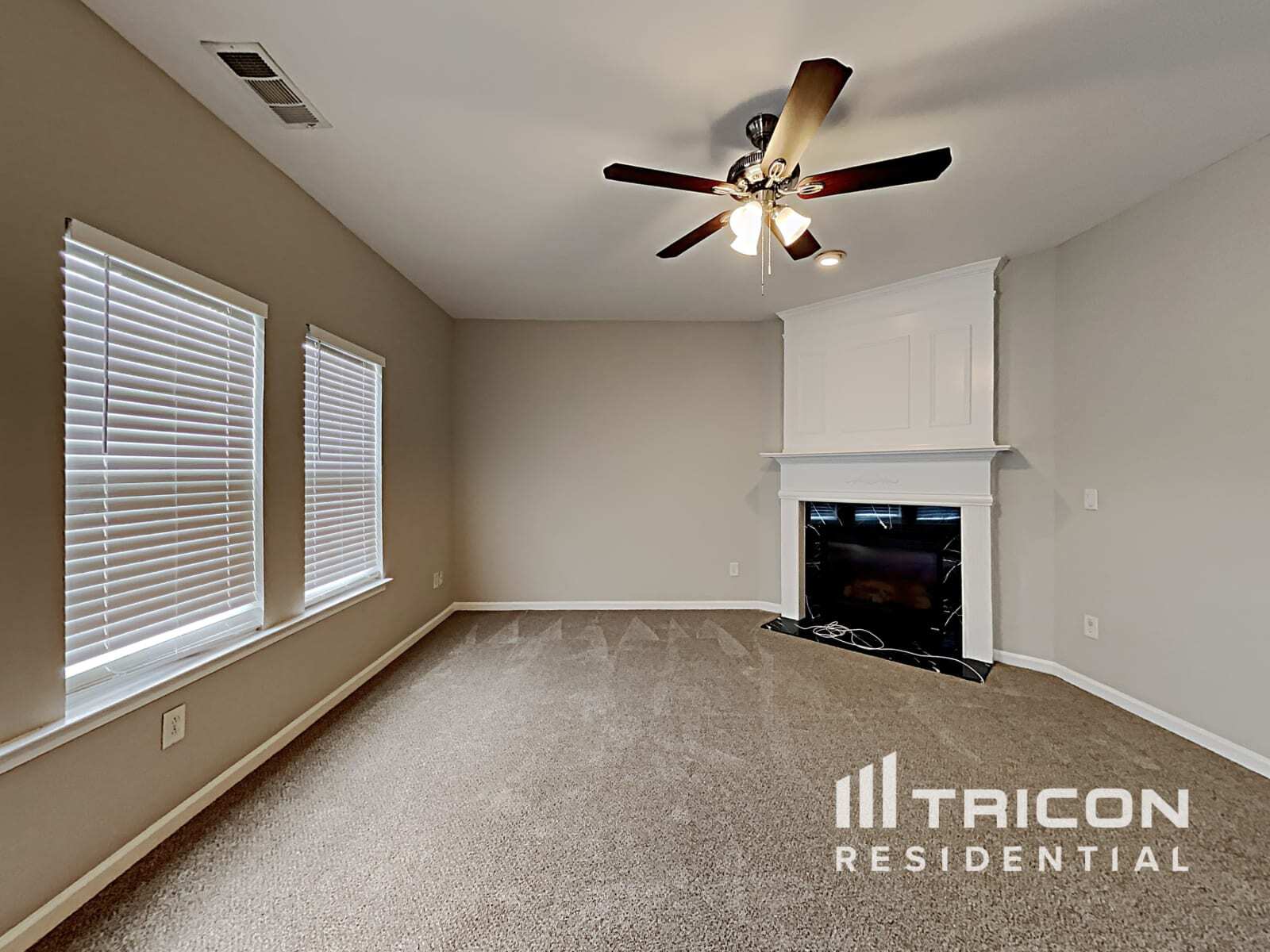 Building Photo - 7751 Parkside Dr