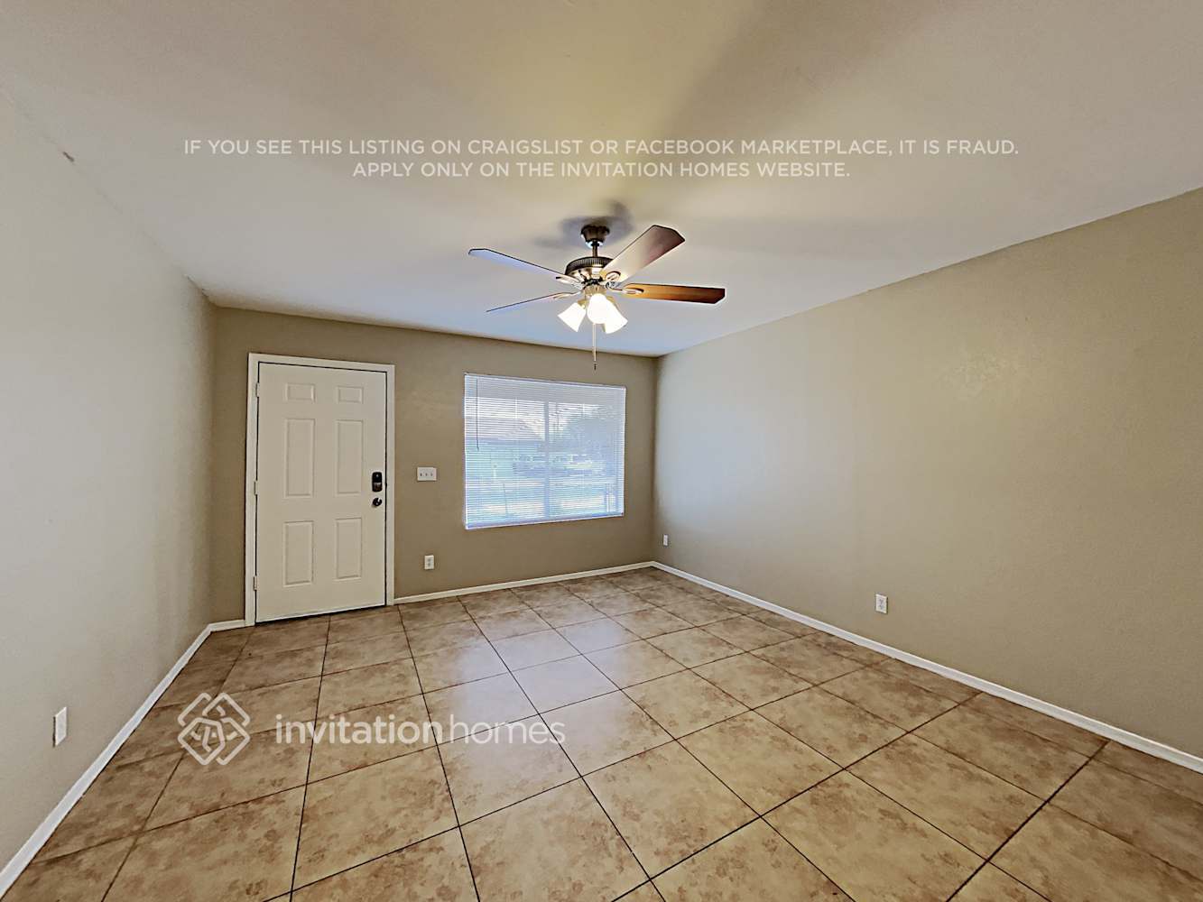 Building Photo - 700 E Quail Ave