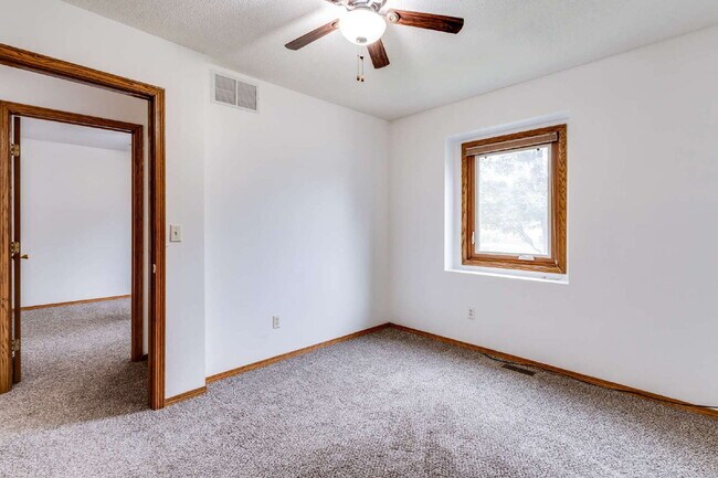 Building Photo - "Spacious 4-Bedroom Retreat with 3 Full Baths in Prime Wichita Location – 2,812 Sq. Ft.!"  Hurry!...