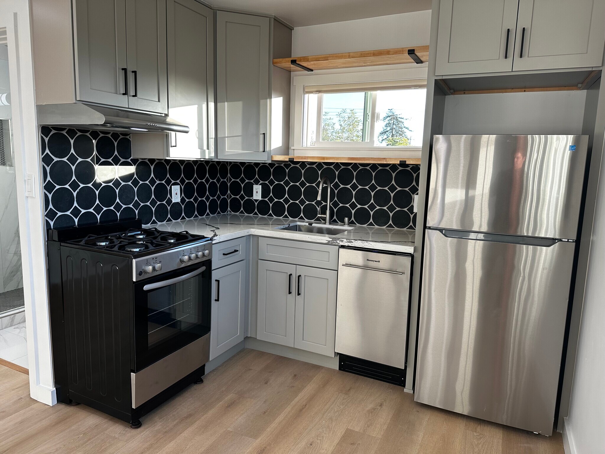 Building Photo - 4106 Terrace St