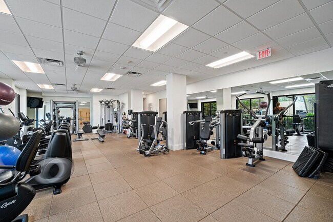 Building Photo - 4748 S Ocean Blvd